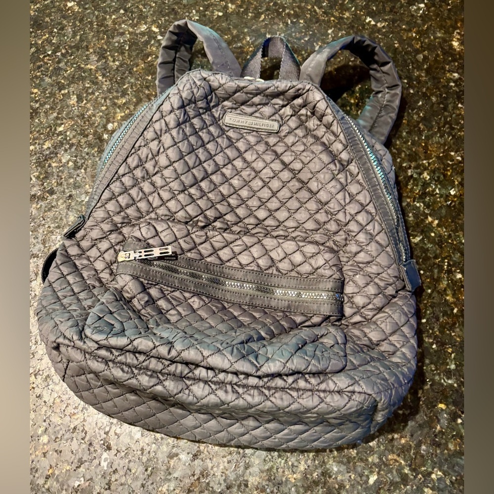 ⭐️Tommy Hilfiger Black Quilted Medium Size Laptop Backpack NWOT⭐️